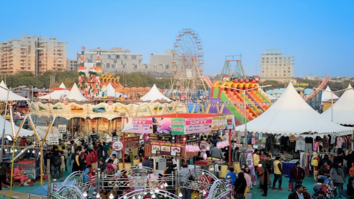 सूरजकुंड दीवाली मेला 2025: टिकट की कीमतों में उछाल, फिर भी लोगों में उत्साह बरकरार!