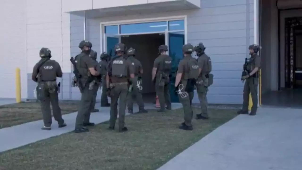 Hyundai प्लांट पर ICE की रेड, 475 गिरफ्तार: ज्यादातर दक्षिण कोरियाई नागरिक